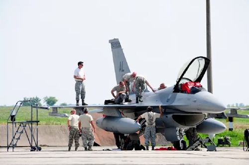 Máy bay chiến đấu F-16 không phù hợp với điều kiện tác chiến ở Ukraine